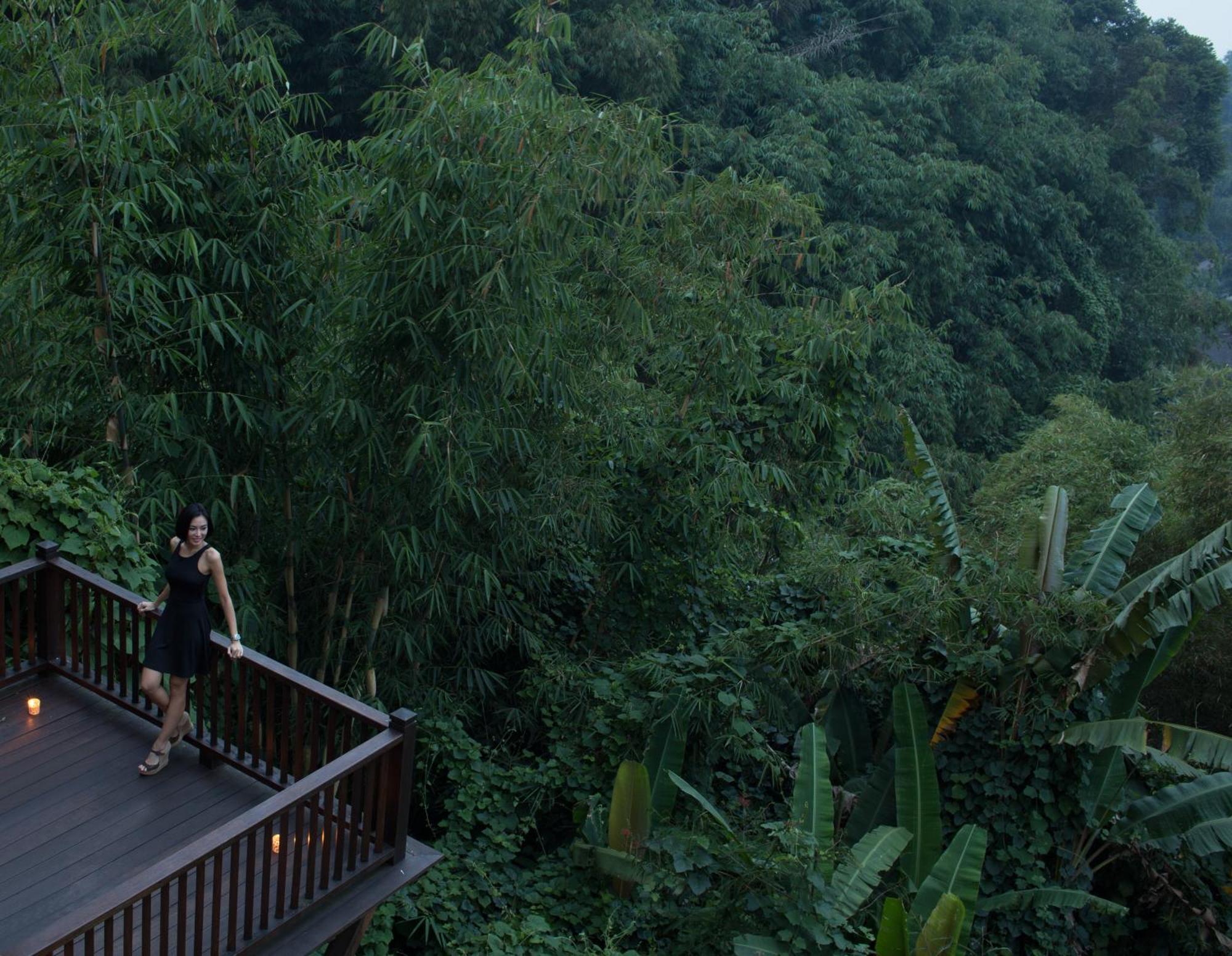 Novus Giri Resort & Spa Puncak Esterno foto