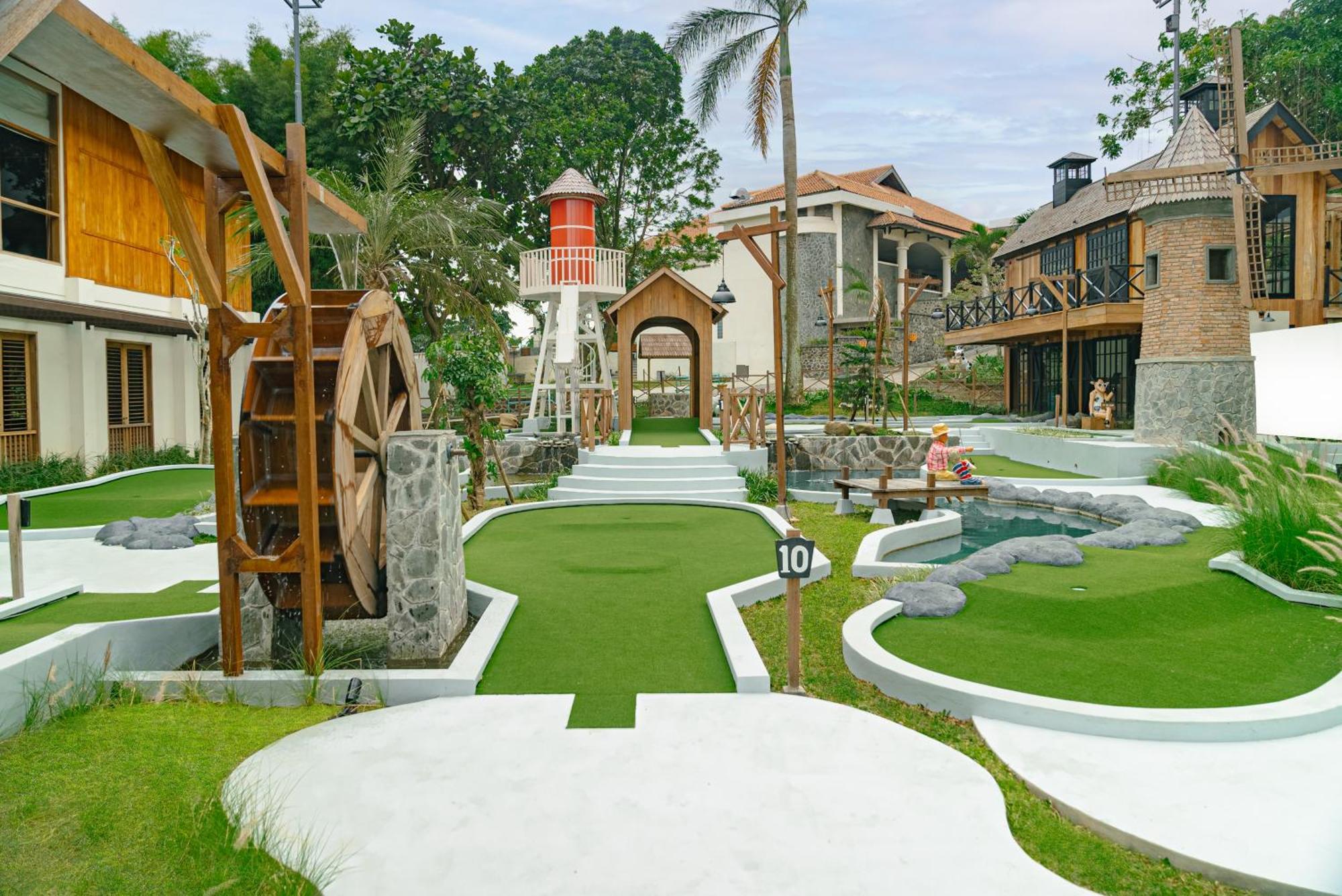 Novus Giri Resort & Spa Puncak Esterno foto