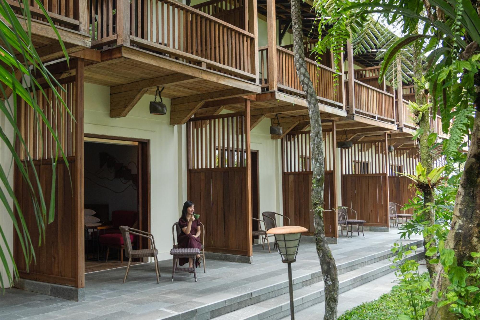 Novus Giri Resort & Spa Puncak Esterno foto